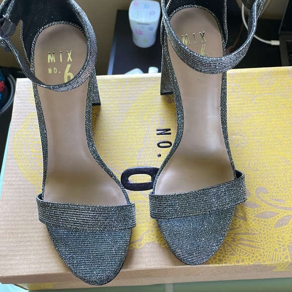 Sprakly Heel With Ankle Strap MIX NO. 6 - Picture 4 of 4